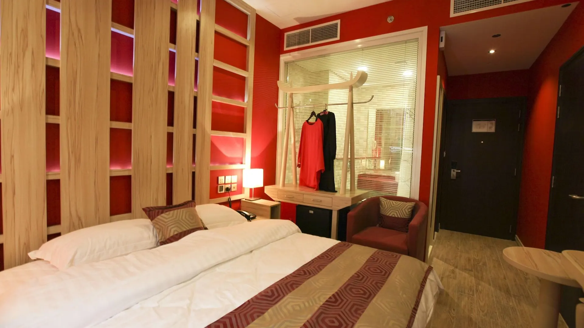 Palette Royal Reflections Hotel And Spa Dubai